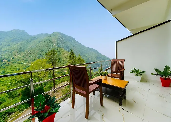 Hotel The Ssb - ! Luxury Balcony Rooms ! Mountain View ! Rooftop Cafe ! Big Parking ! Property Of The Year !