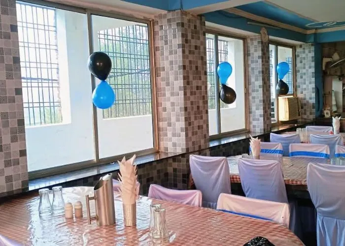 Hotel New Gurudeo Basera And Family Restaurant