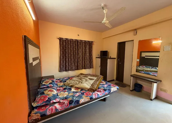 Hotel Sudama Palace - Mahabaleshwar , Couple & Family Stay Rooms With Free Wi-Fi In Main Market