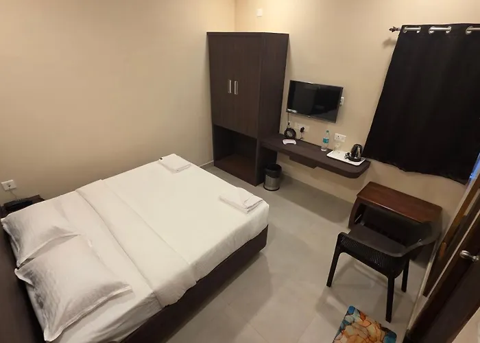 Sri Selvaas Inn