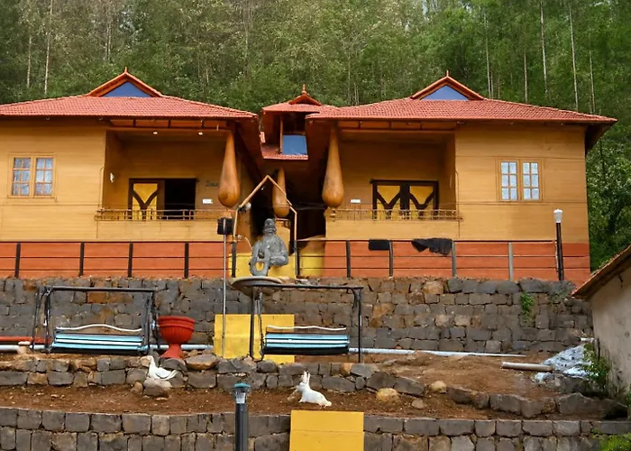 Holidayz By Stayz Royale In Yercaud - Misty Woody Stay