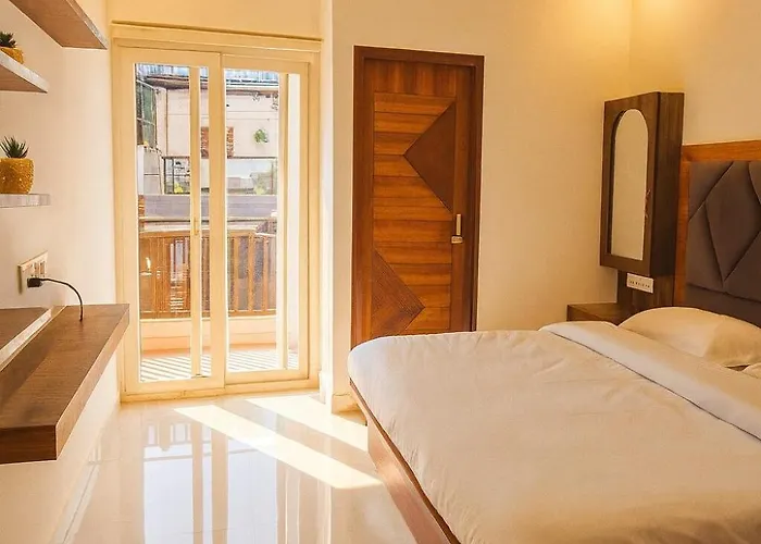 Family-Friendly Modern 2Bhk With All Amenities