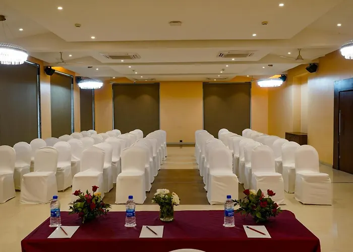 7 Apple Resort, Lonavala