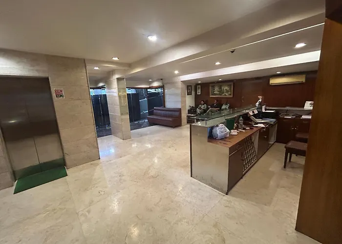 Hotel Lucky Goregaon Mumbai