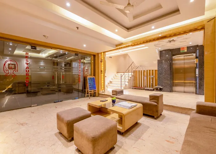 Aman Continental With Restaurant - 5Mins From Connaught Place ,Railway Station & Metro