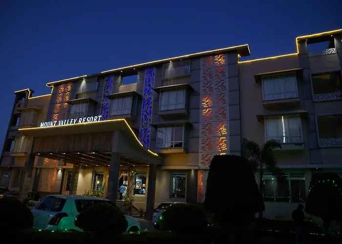Namoka Mount Valley Resort - Hill Views & Veg Only