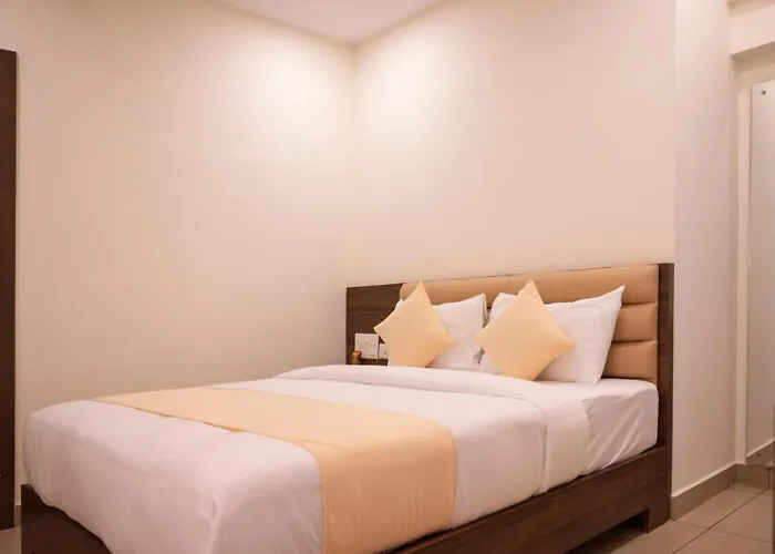 Hotel Sharda Residency