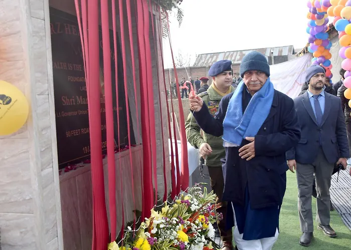 Hotel Meerz Srinagar 
