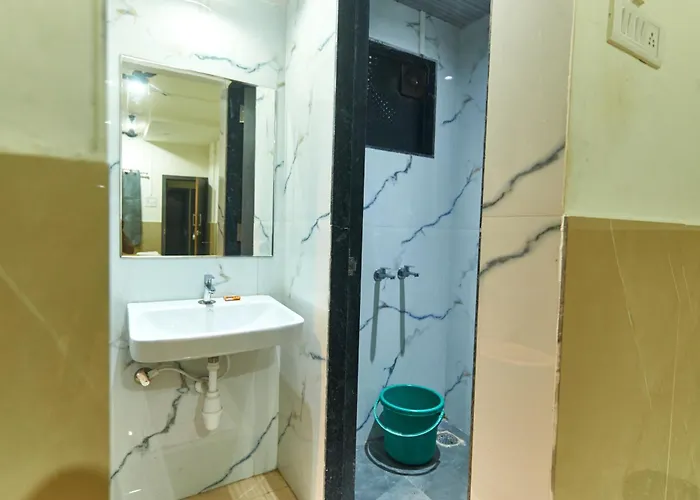 Hotel Sai Palkhi Niwara Shirdi