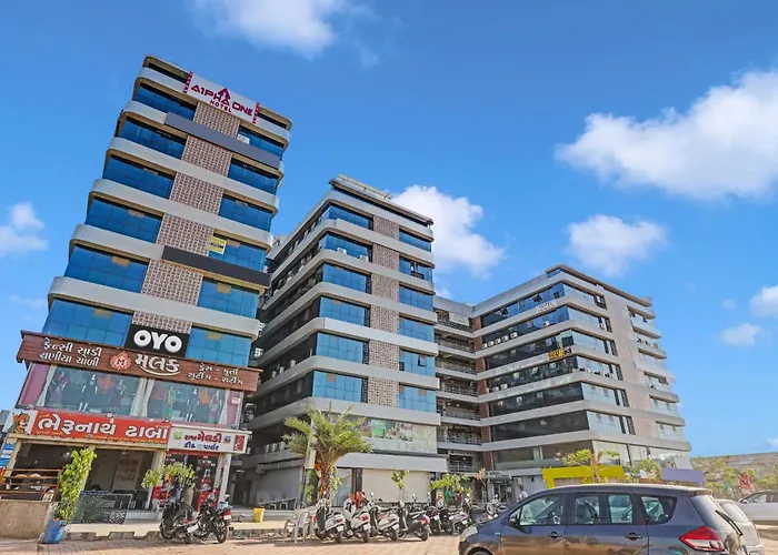 Collection O Alpha One Hotel Ahmedabad