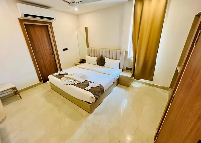 Neelkanth Hotel Ayodhya