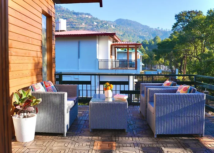 Moustache Bhimtal Luxuria, Nainital