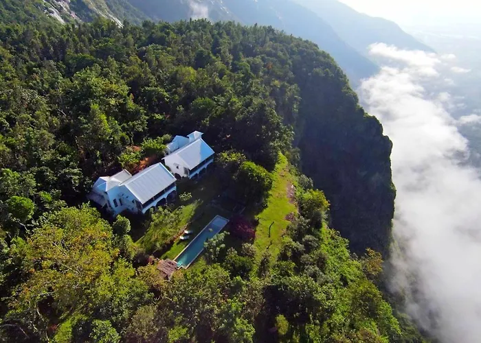 Isla'S Ridge - A Cgh Earth Saha Experience