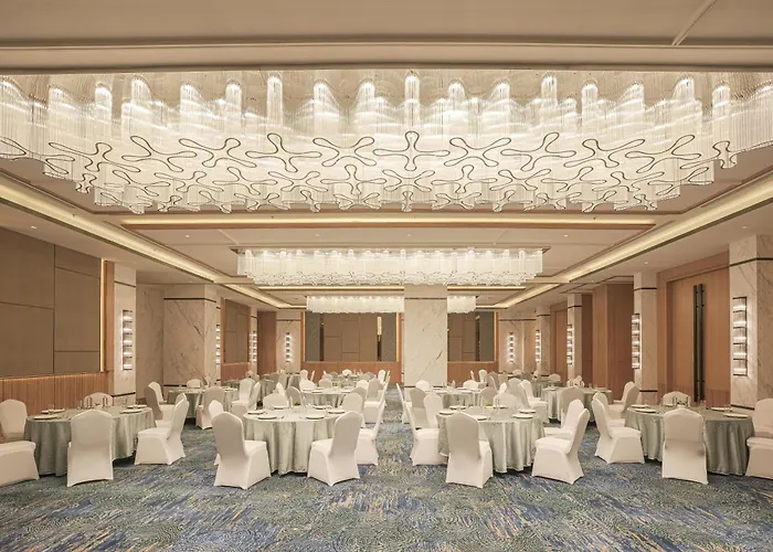 Radisson Resort & Spa Khopoli