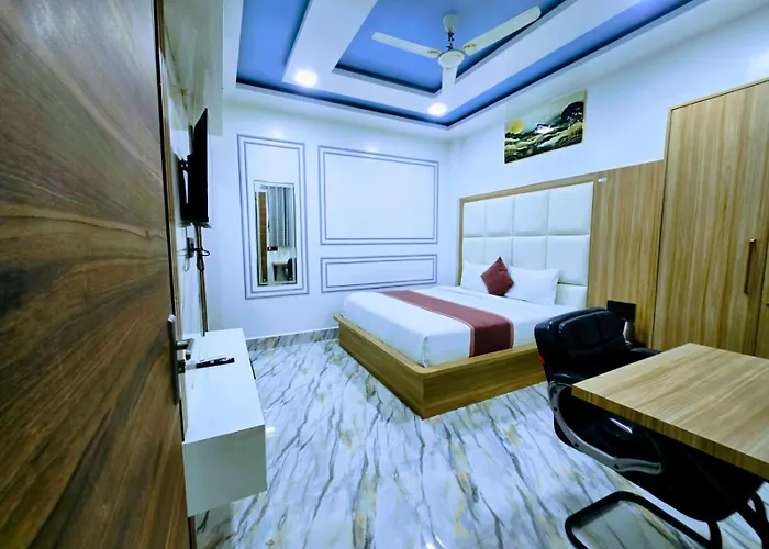 Hotel Aarav Grand