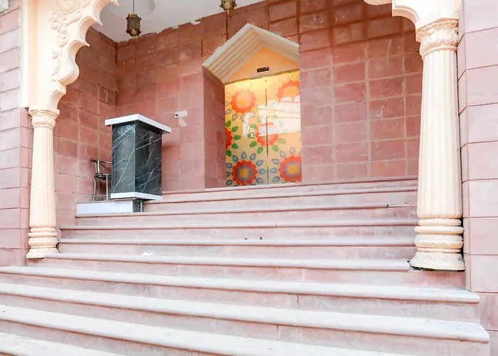 Palette By Checkin Heritage Varanasi Retreat