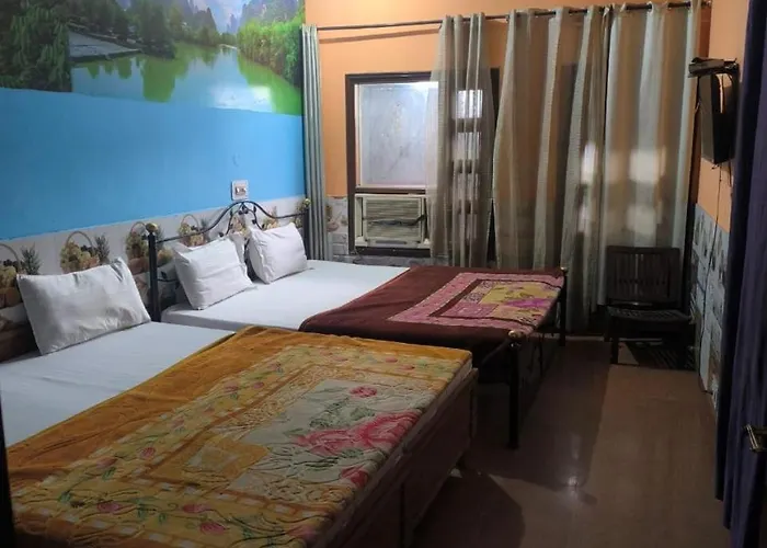 Hotel Apple Rose Near Harish Dhaba