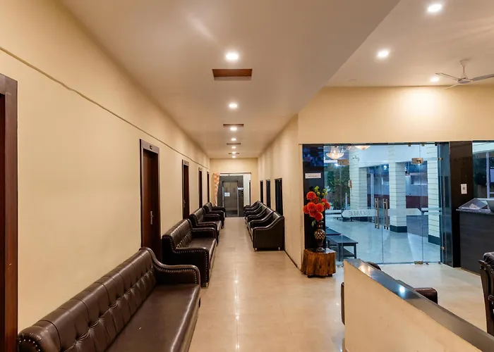 Hotel Amrit Vatika