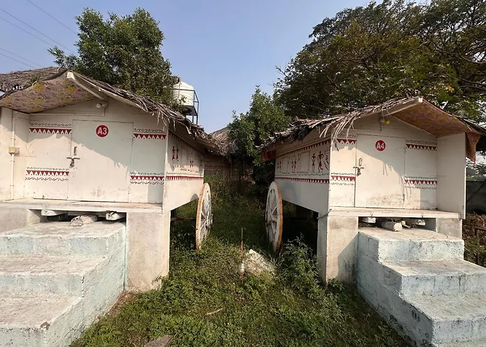 The Gravity Cafe -A Unit Of Staychillhampi