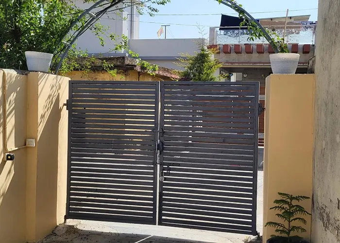 Feelfit Home Stay - Peaceful Stay In Doon, Gateway To Mountains