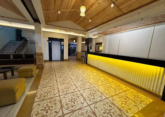 Hotel Ajanta Continental