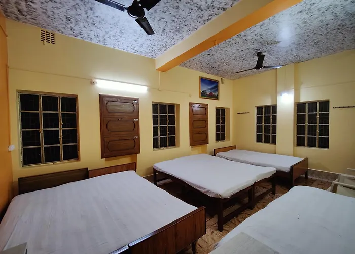 Monalisa Lodge