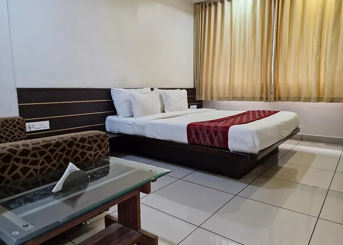 Hotel Radiant Kolhapur