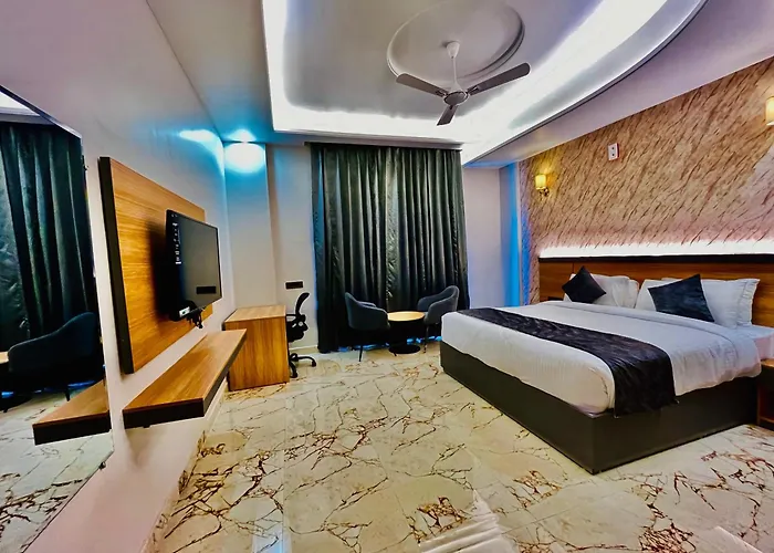 The Grand Oasis Hotel & Resort I Near India Expo Mart