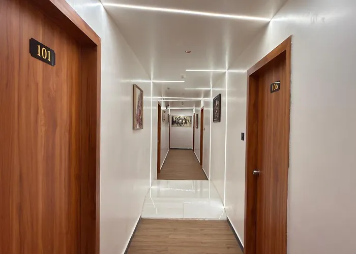 Hotel Radhe