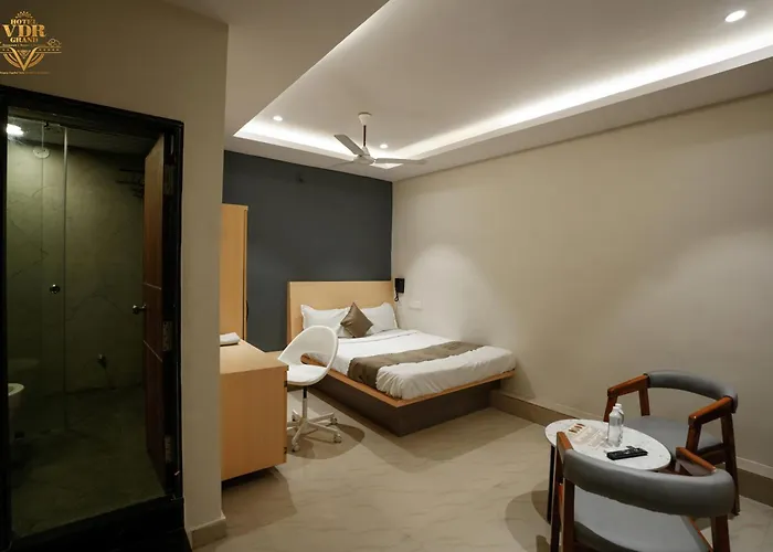 Hotel Vdr Grand