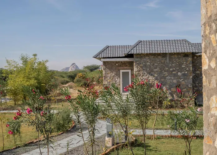 Justa Luxe Highpoint Jawai