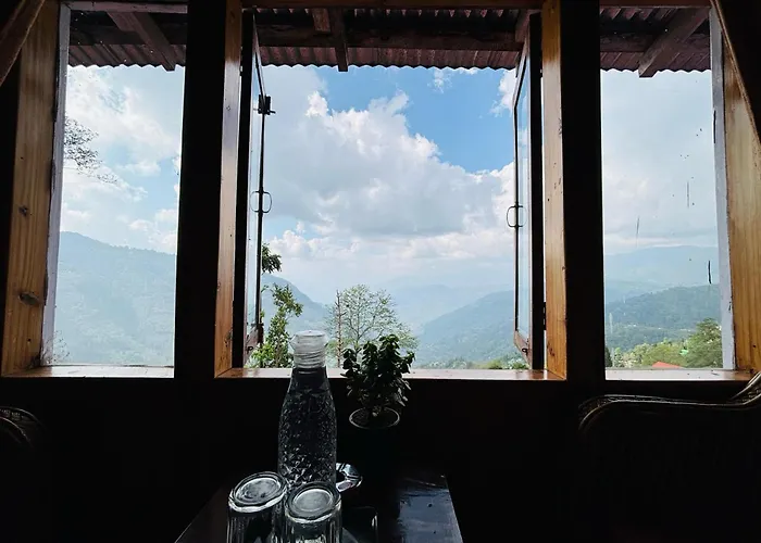 Red Panda Ecohut