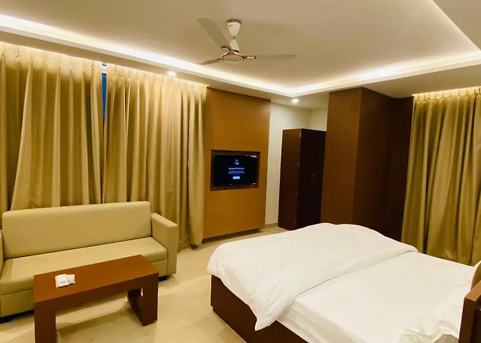 Hotel Ananta