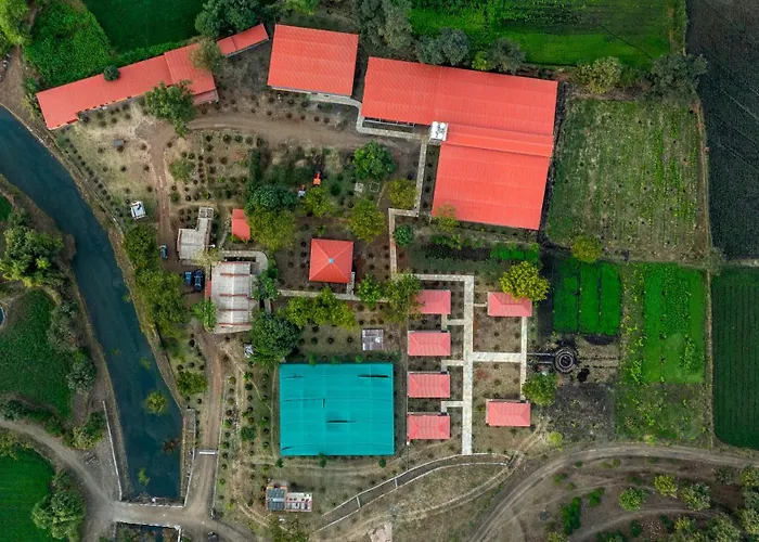 Growpure Luxury Farm Resort With Natural Water Pool - The Kushalgarh Estate
