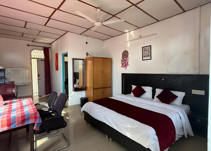 Freedom Palace Hotel