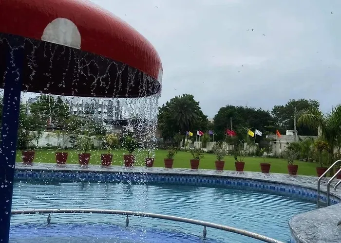 Vijaya Palace Resort
