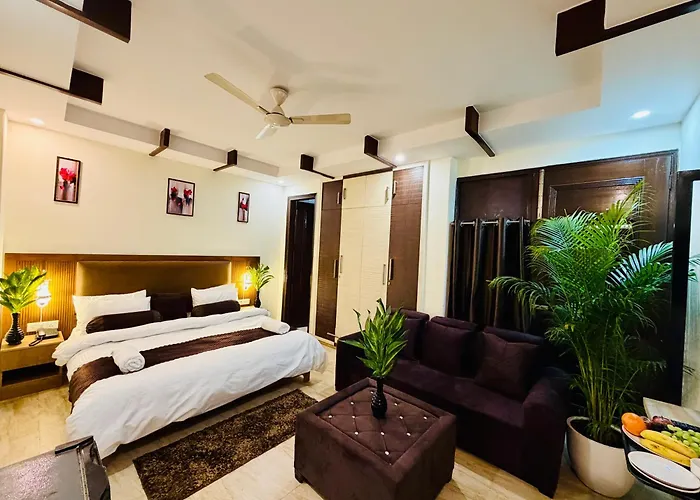 Hotel Oxygen Crown-Couple Friendly-Noida Sector 19