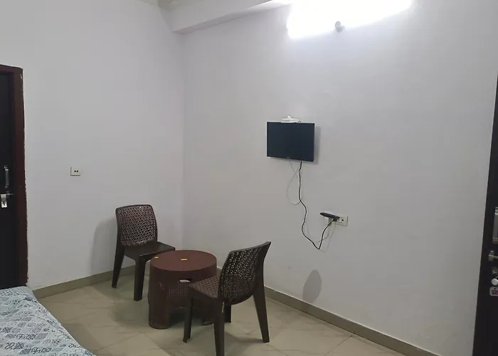 Arihanta Hotel