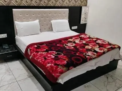 Hotel Ravi Residency