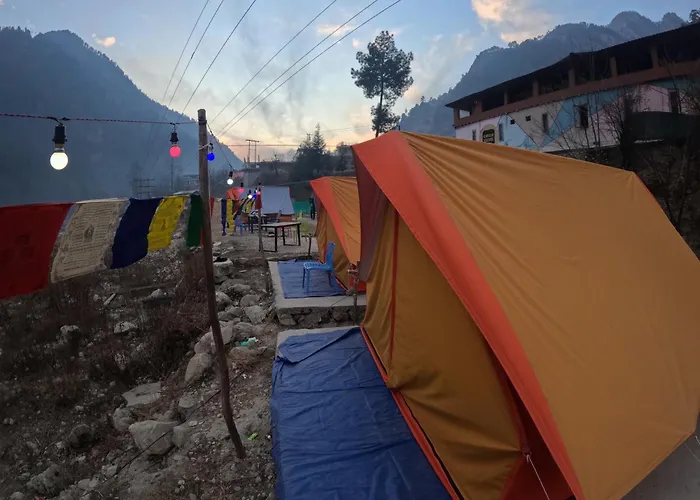 Kasol Shalom Camps & Cafe