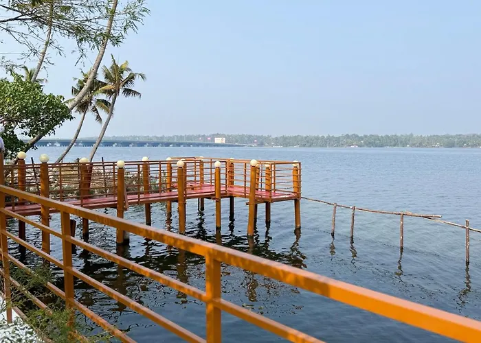Mayooram Back Water Pool Villa