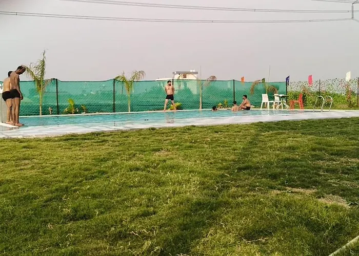 Kansro Hive Resort