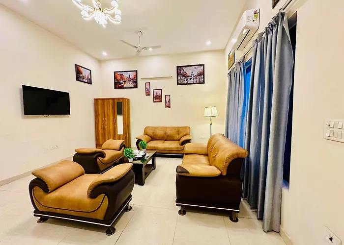 Hotel Oxygen Inn-Noida Sector 51