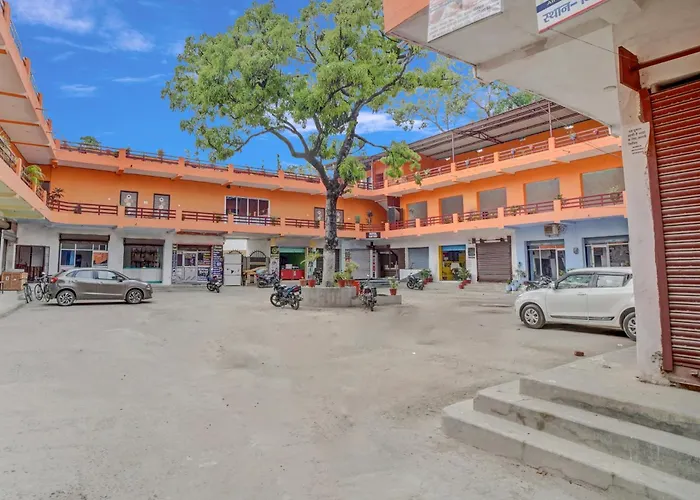 Oyo 81389 Hotel Siddhi Vinayak