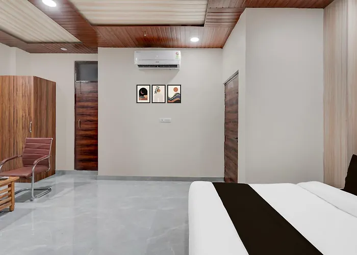 Hotel O The Gomti Glitz