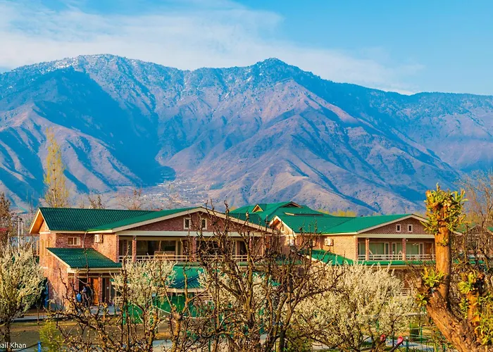 The Orchard Retreat & Spa Srinagar 