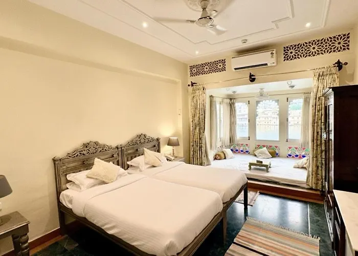 Lake Pichola Hotel