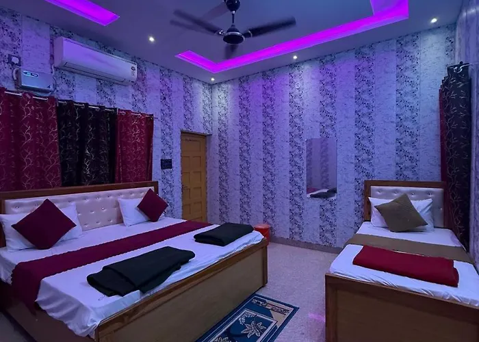 Hotel Vijay Palace- Near Ram Mandir Ayodhya