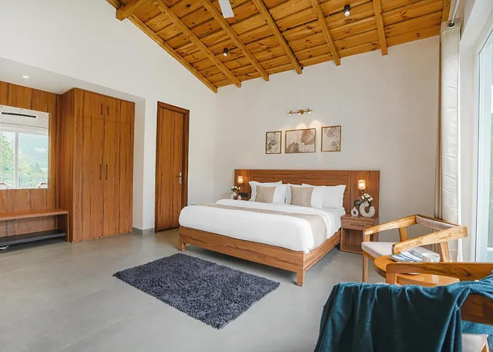 Saffronstays Bourbon - 2Br Luxury Villa With Garden, Bbq, Bonfire & Valley Views Near Naukuchiatal & Bhimtal Lake