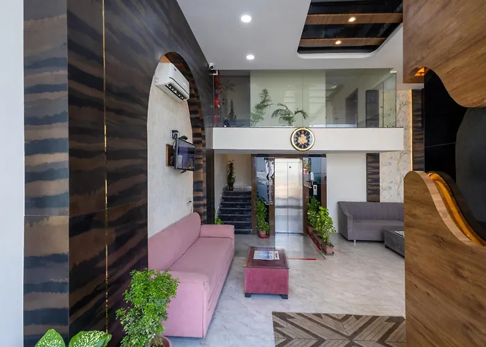 Hotel Pravasa Stay, Dewas Naka